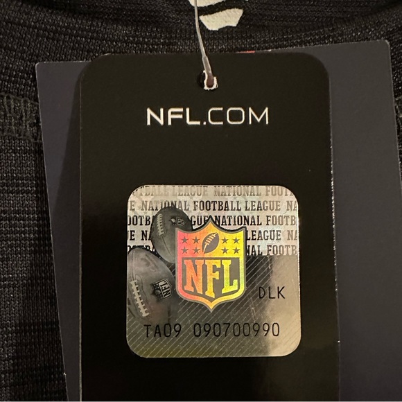 NWT Fanatics Tampa Bay Buccaneers NFL Super Bowl Two-Time Champions T-shirt - Picture 3 of 6